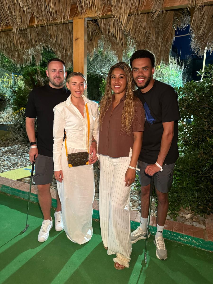 Fudbalerka Engleske Klo Keli