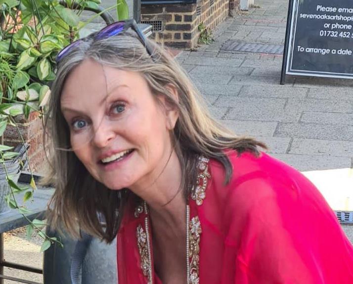 Niki Oven je osetila neobičan umor, pa se onesvestila