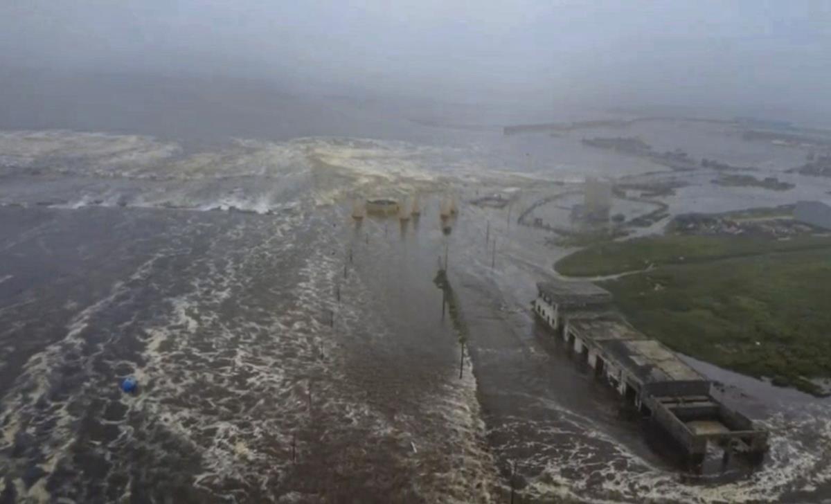 tsunami01 EPA Geophysical Survey Of The Russ.jpg