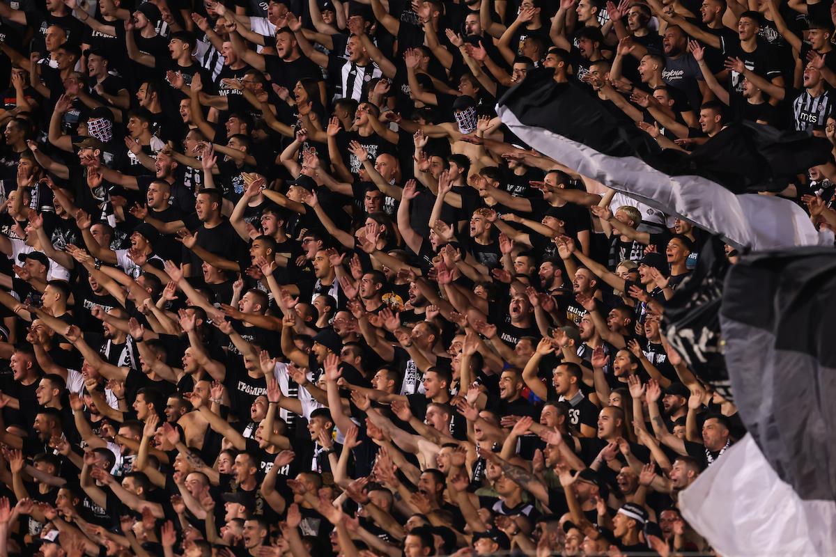 Grobari na utakmici Partizan - Oleksandrija