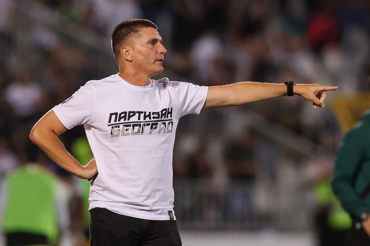 Trener Srđan Blagojević na utakmici Partizan - Oleksandrija