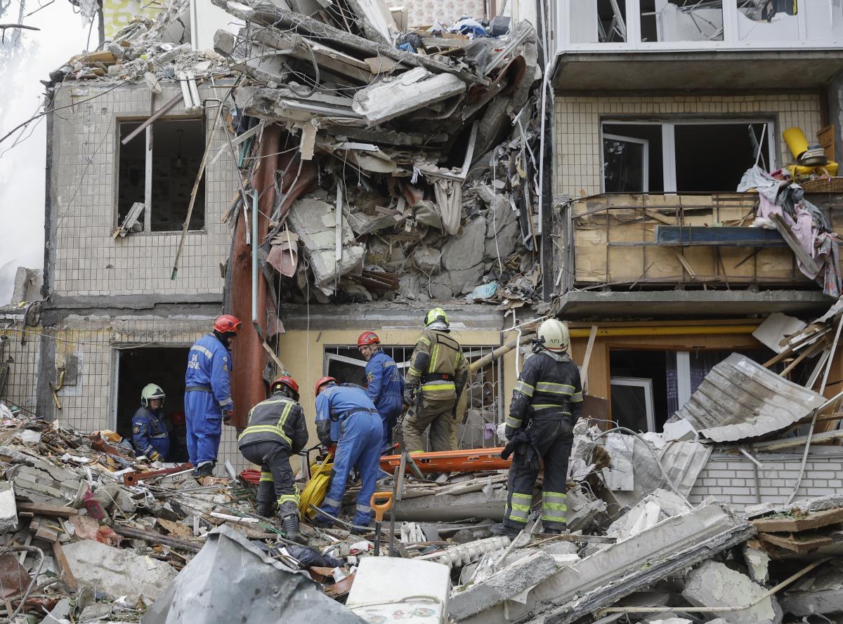 x01 EPA Sergey Dolzhenko.jpg