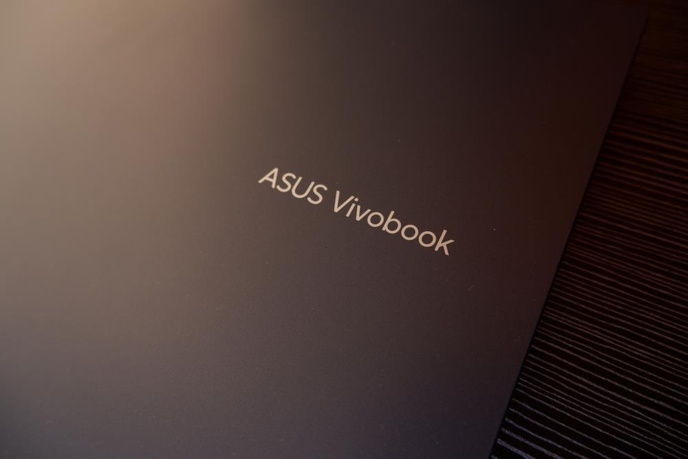 asus vivobook s14 oled (2).jpg