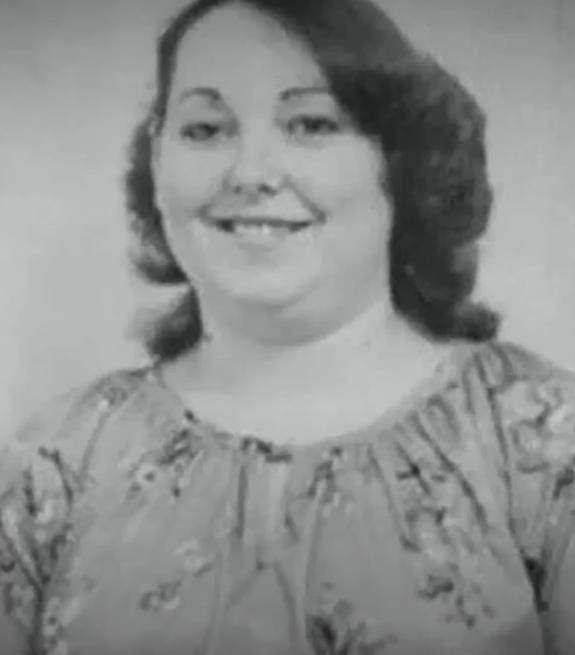 Kejti Loreno: Prva žrtva smrti