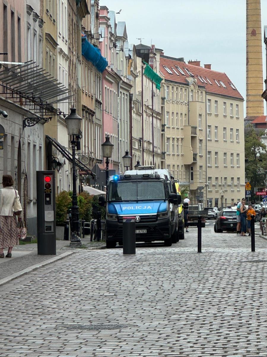 Leh Zvezda policija 4.jpg