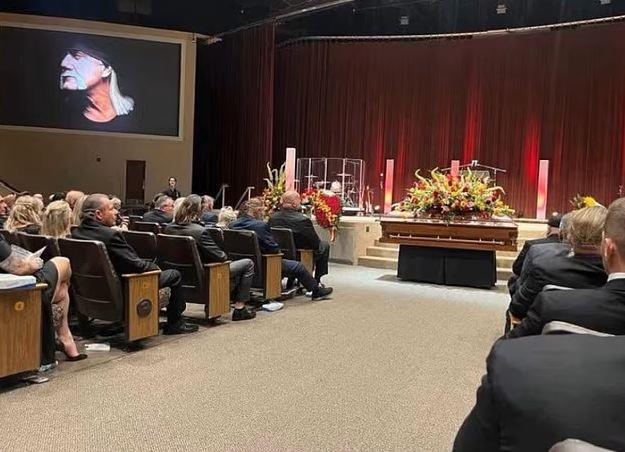 Hulk Hogan sahranjen na privatnoj ceremoniji na Floridi