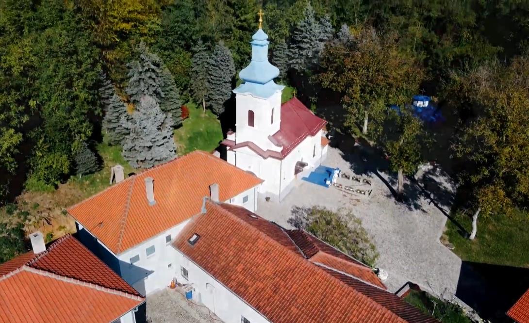 Manastir Berkasovo.jpg