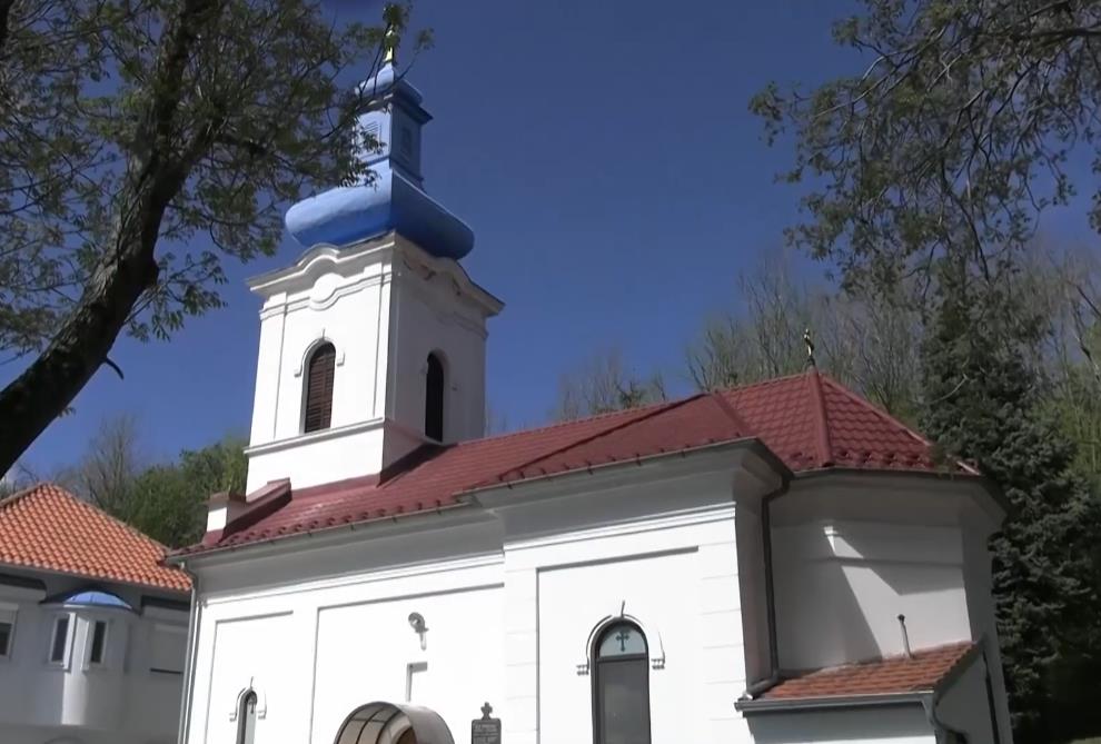 Manastir Berkasovo.jpg