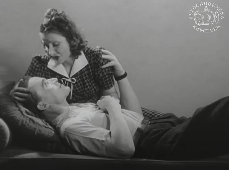 Dragoljub Aleksić, poznat kao Akrobata u filmu Nevinost bez zaštite (4).png