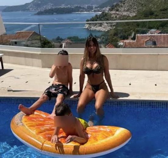 Jelena Radanović pokazala telo nakon tri porođaja