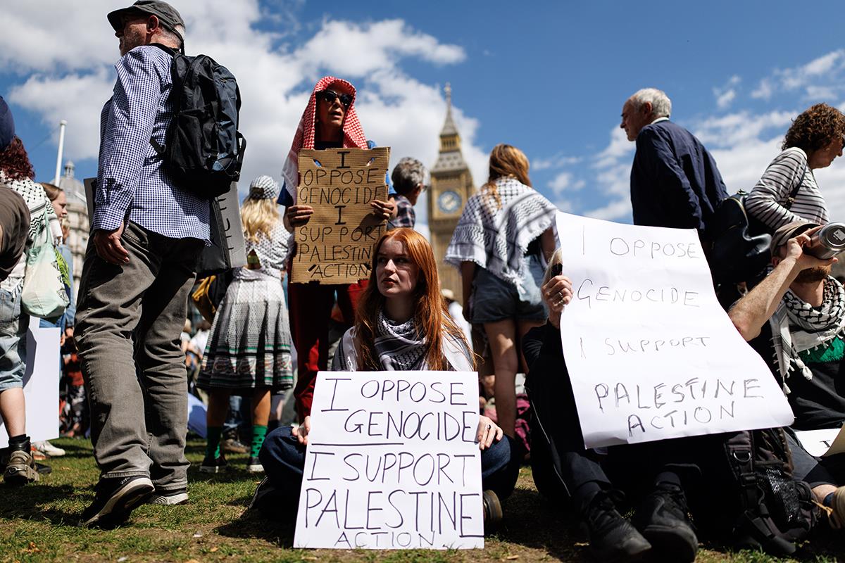 x08 EPA Tolga Akmen.jpg