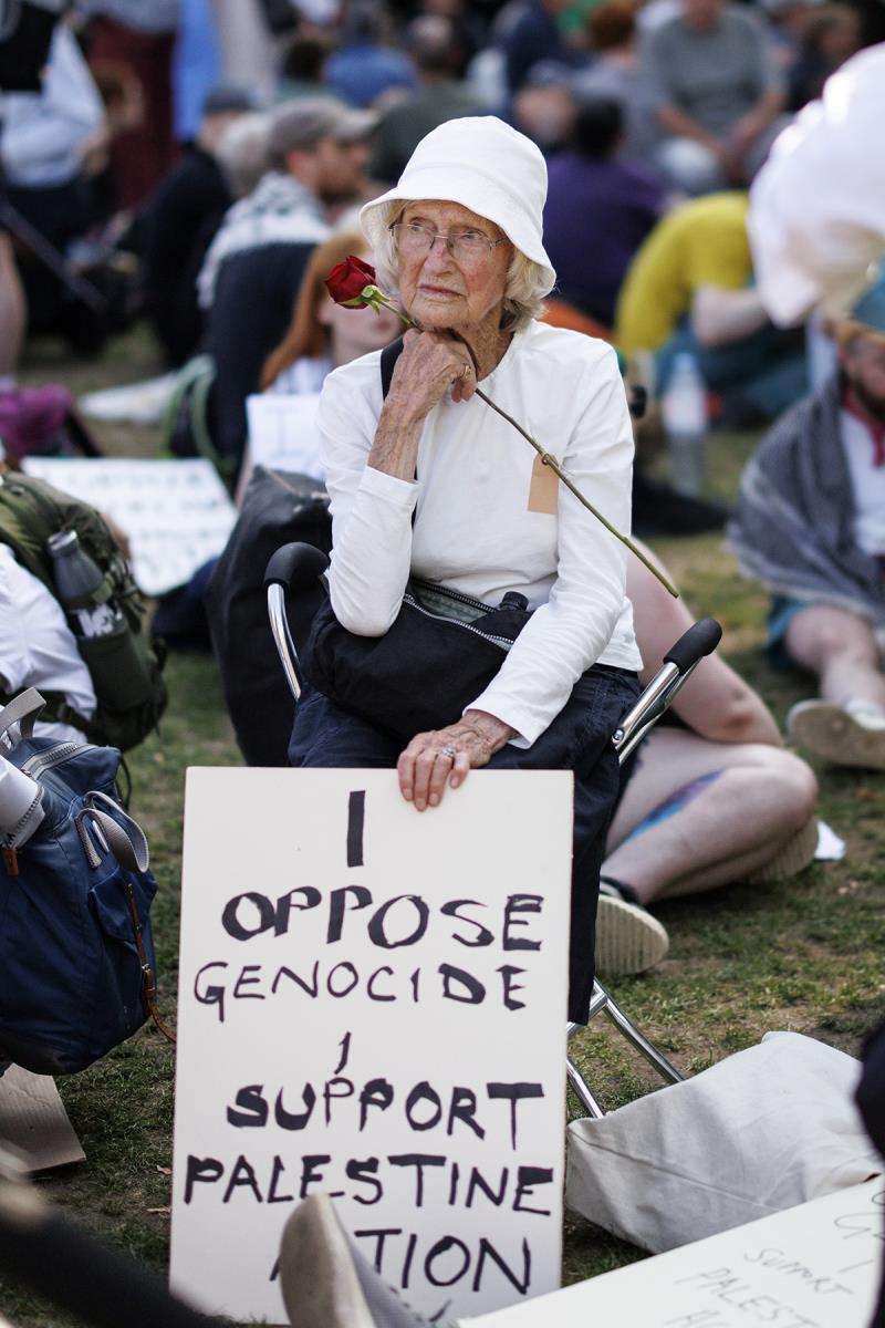 x05 EPA Tolga Akmen.jpg