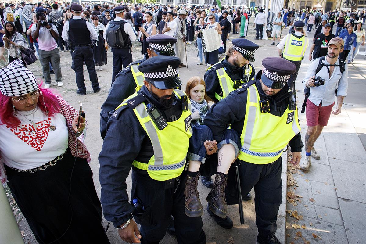 x02 EPA Tolga Akmen.jpg