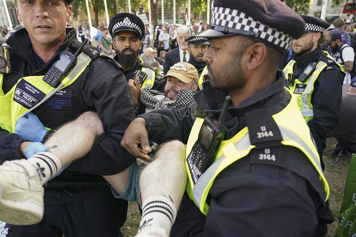 x AP Alberto Pezzali.jpg