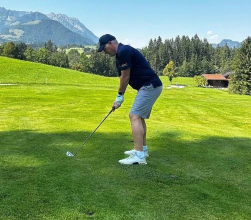 Bastijan Švajnštajger na golfu 4.jpg