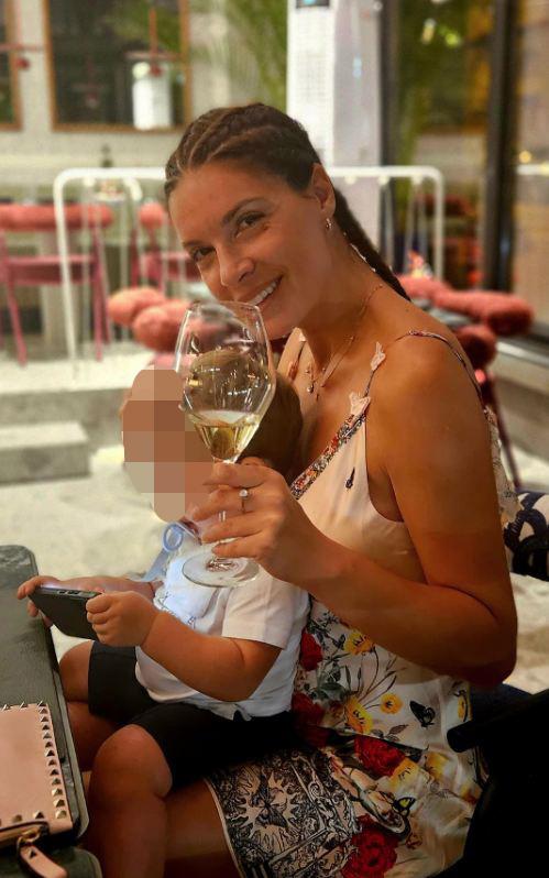 Voditeljka Sanja Kužet sa sinom