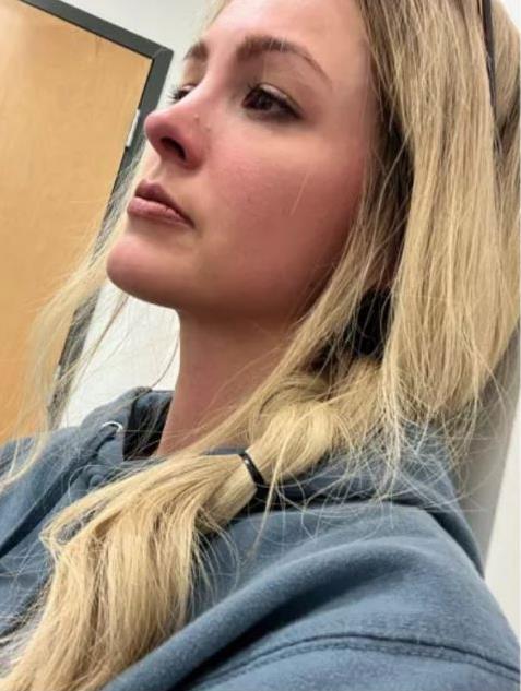 Laura Šefer tužna zbog svog zdravstvenog stanja.jpg