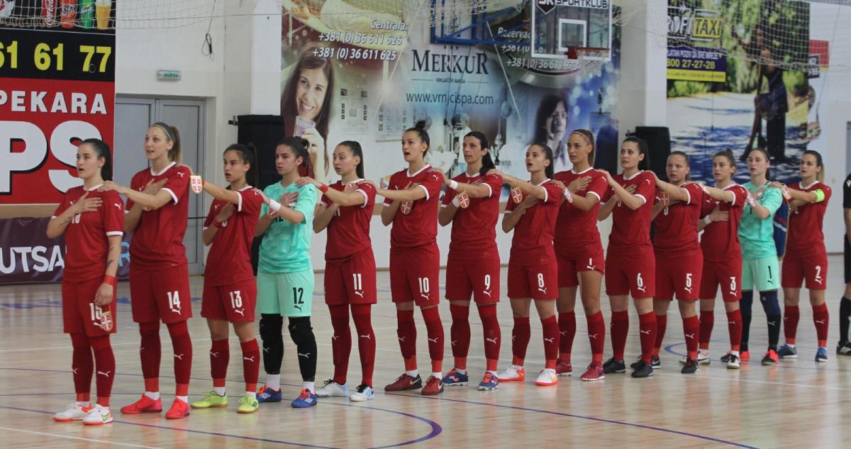 Ženska futsal reprezentacija Srbije 2.jpg