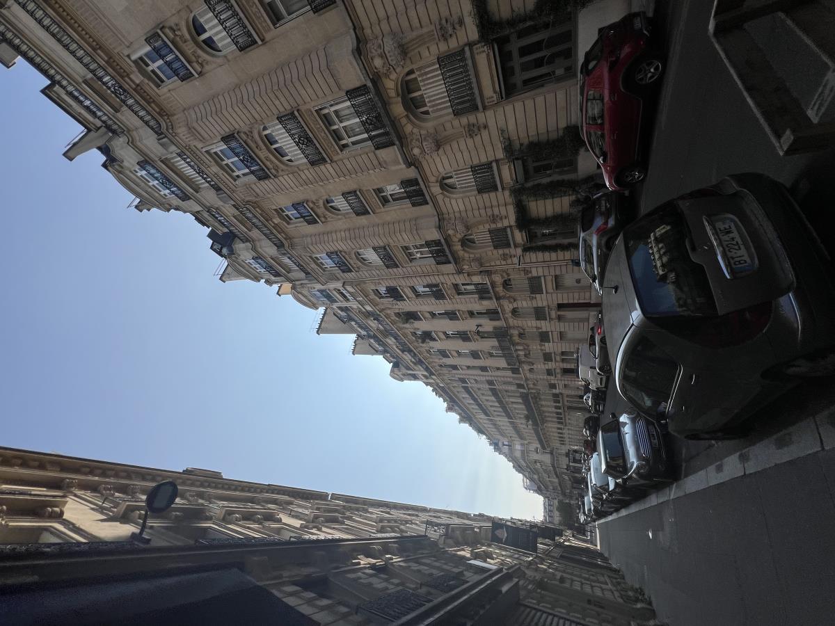 Piksijev stan u Parizu