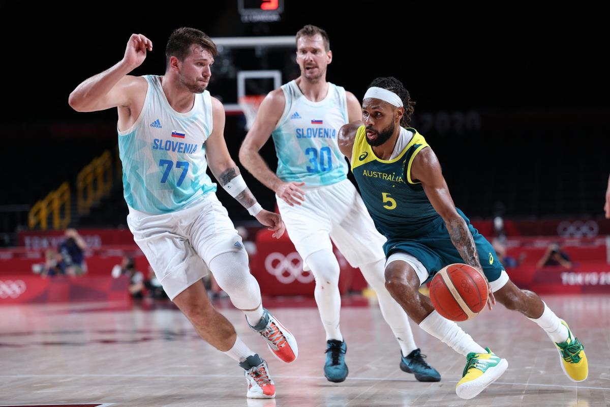 Luka Dončić i Zoran Dragić u duelu sa Peti Milsom