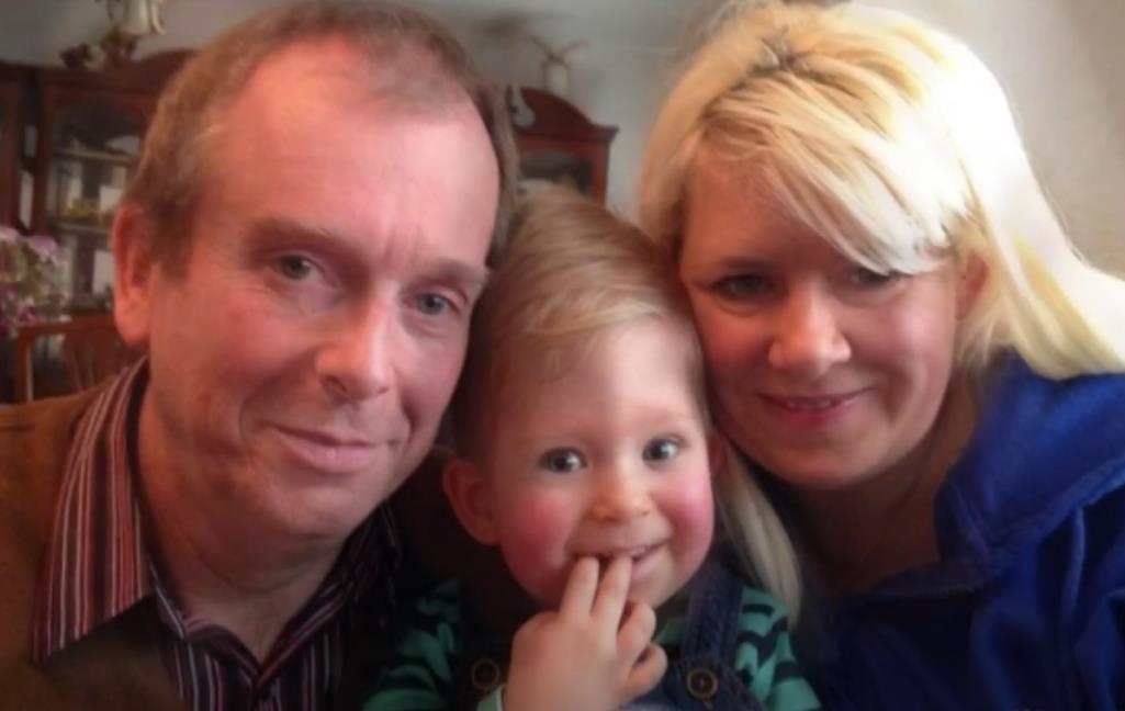 Noa Vol sa roditeljima