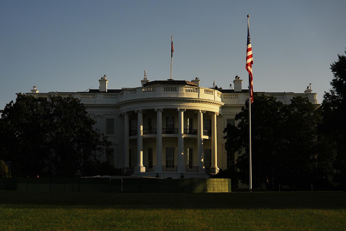 x03 AP Julia Demaree Nikhinson.jpg