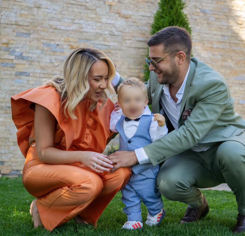 Marko Radojević sa porodicom