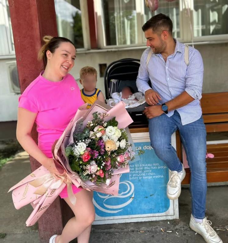 Marko Radojević sa porodicom