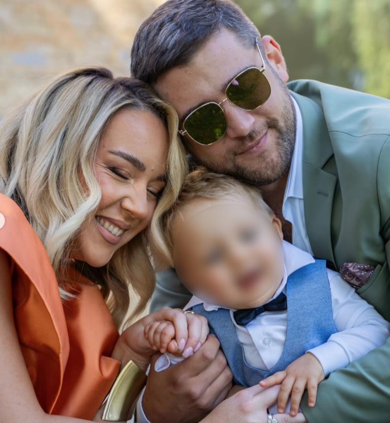 Marko Radojević sa porodicom