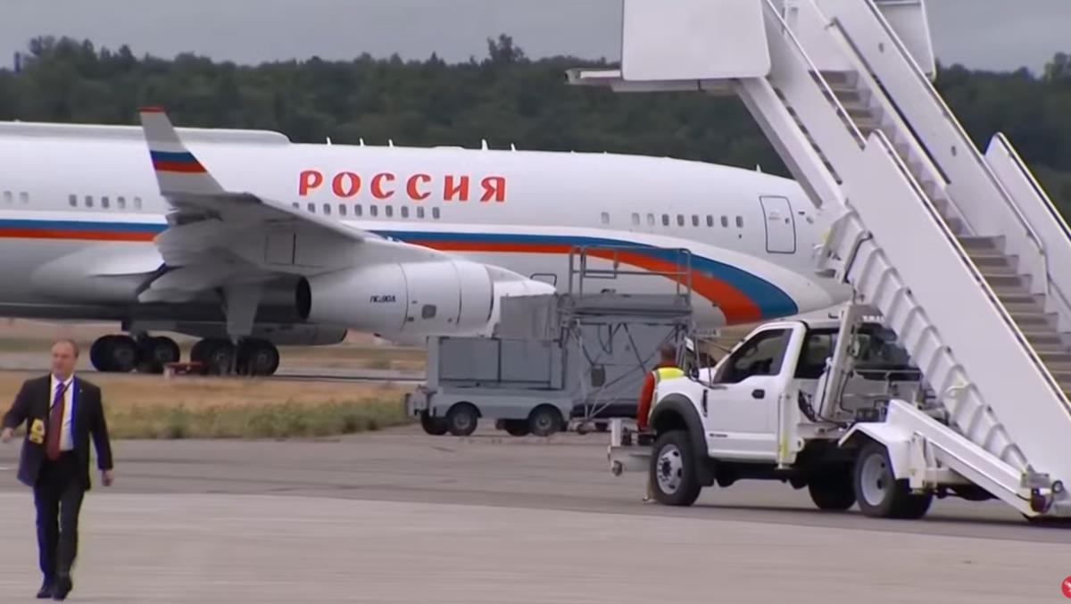 Vladimir Putin avion Putinov avion.jpg