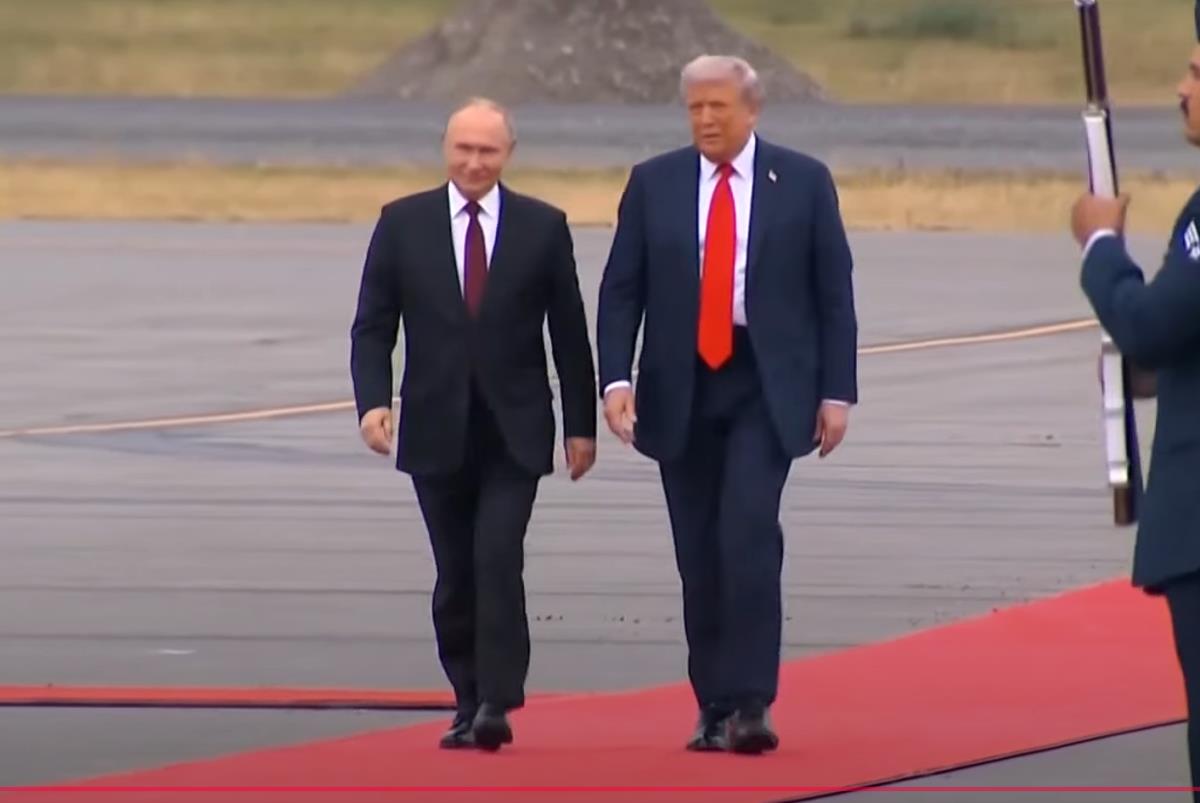 Donald Tramp i Vladimir Putin na sastanku na Aljasci 2025

Sastanak Trampa i Putina iza zatvorenih vrata

Aljaska sastanak lidera SAD i Rusije