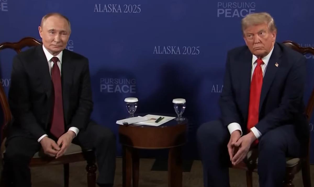 Donald Tramp i Vladimir Putin na sastanku na Aljasci 2025

Sastanak Trampa i Putina iza zatvorenih vrata

Aljaska sastanak lidera SAD i Rusije