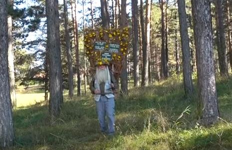 Borivoje Šišović u prirodi i šumi.jpg