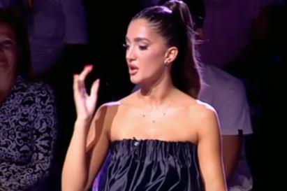 GASTOZ JE PROŠLOST, A ANĐELA SADA VLADA JAVNIM WC-OM! Rijaliti učesnica novim snimkom zgrozila javnost: Prvo što uradim... (VIDEO)