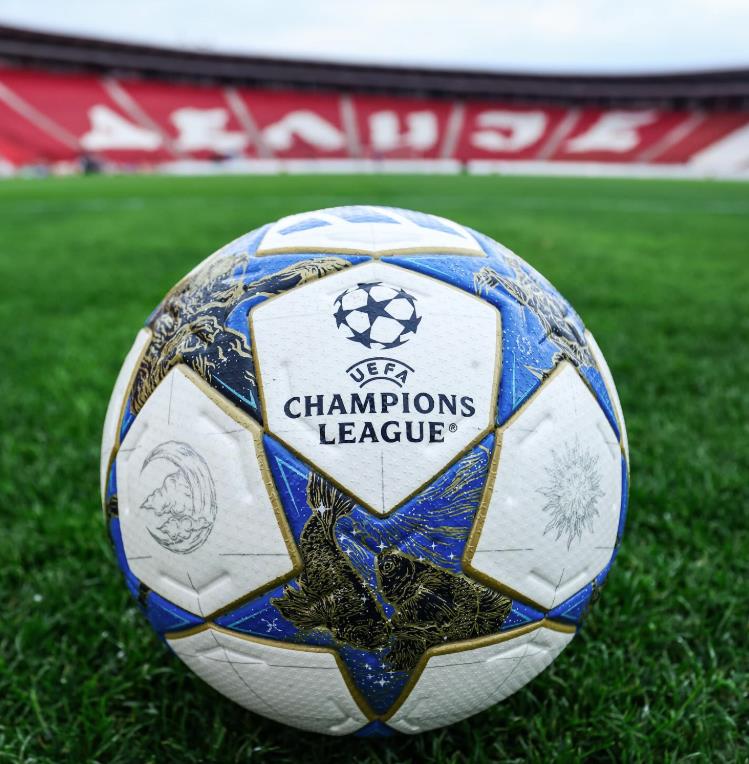 Lopta za Ligu šampiona na stadionu FK Crvene zvezde