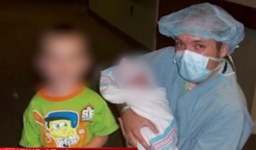 Vener Džonson sa decom.jpg