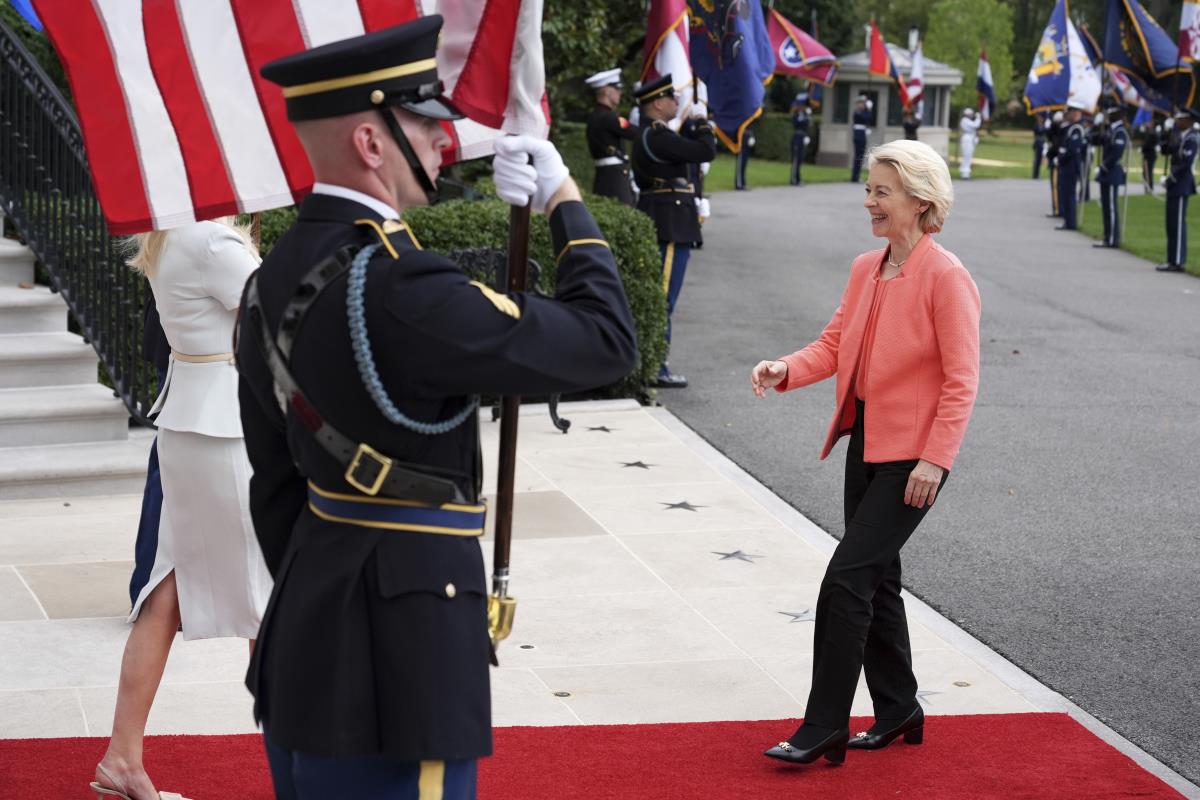 vladan04 AP Jacquelyn Martin.jpg