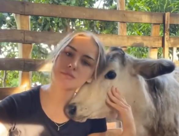 Anđela Bulut na svojoj farmi u Brazilskom selu (9).png