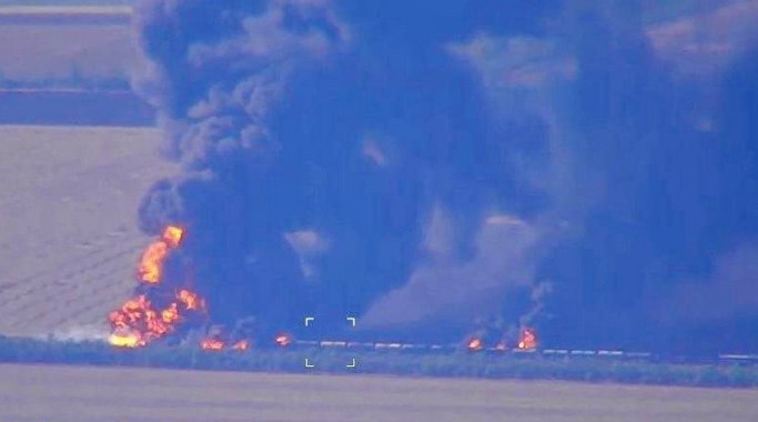 2025-08-19 16_18_59-(4) OSINTtechnical on X_ _Ukrainian forces successfully hit a Russian fuel train.png