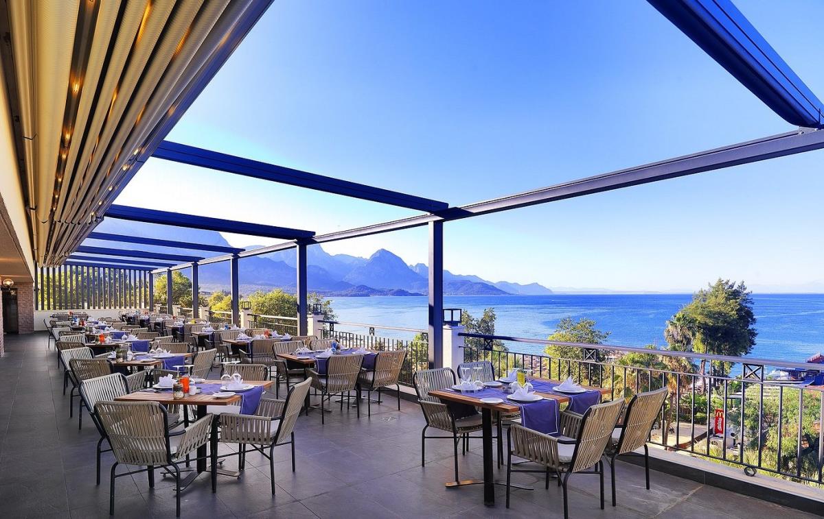 3. Imperial Turkiz.jpg