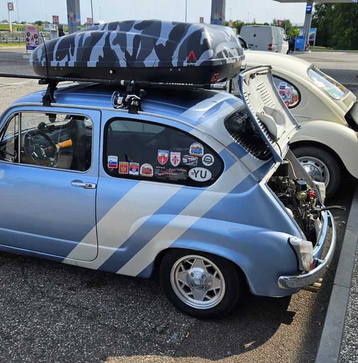 Otac Predrag fićom otišao na more (1).png