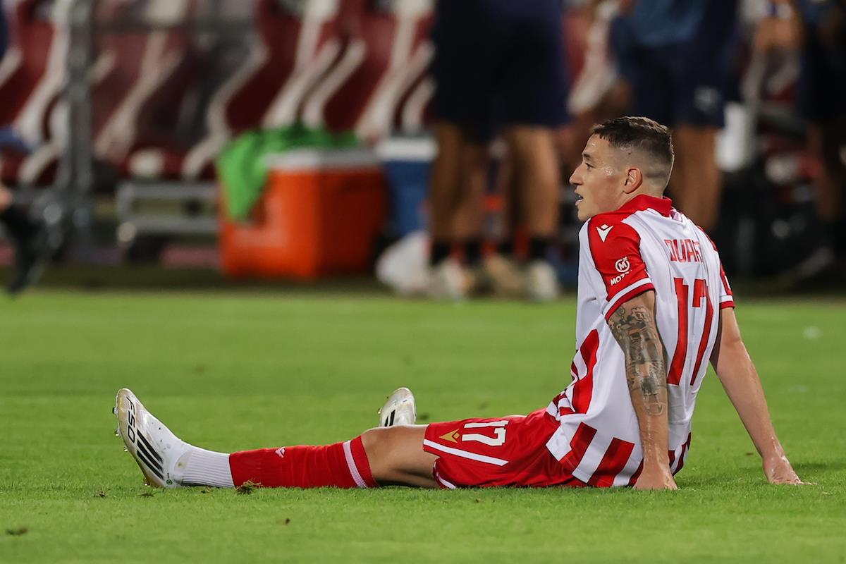 Fudbaleri Crvene zvezde posle meča protiv Pafosa