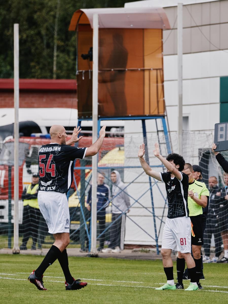 Pavel Podkolzin najviši fudbaler na svetu