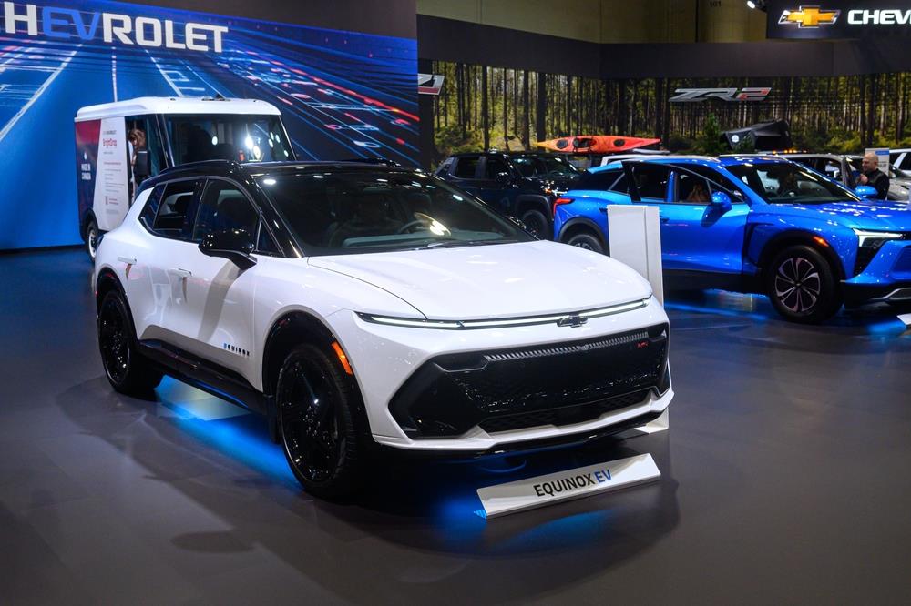 Chevrolet Equinox EV (1).jpg