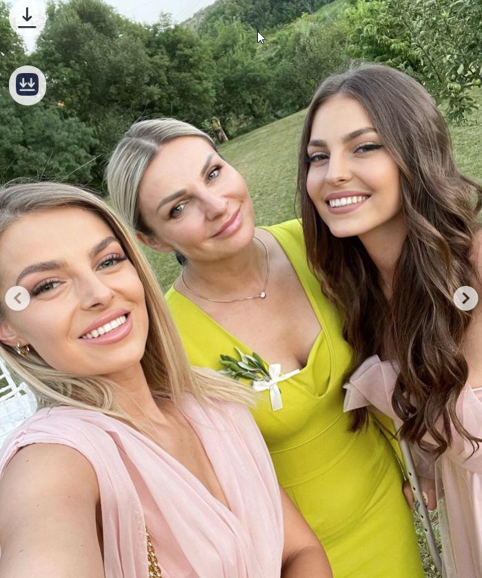 Džejla Ramović sa sestrama Šejlom i Lejlom