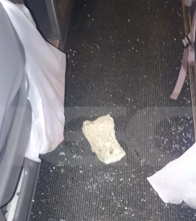 2025-08-21 08_59_28-Επίθεση με πέτρες σε τουριστικό λεωφορείο από ανήλικους - Τρεις τραυματίες - ΤΑ .png