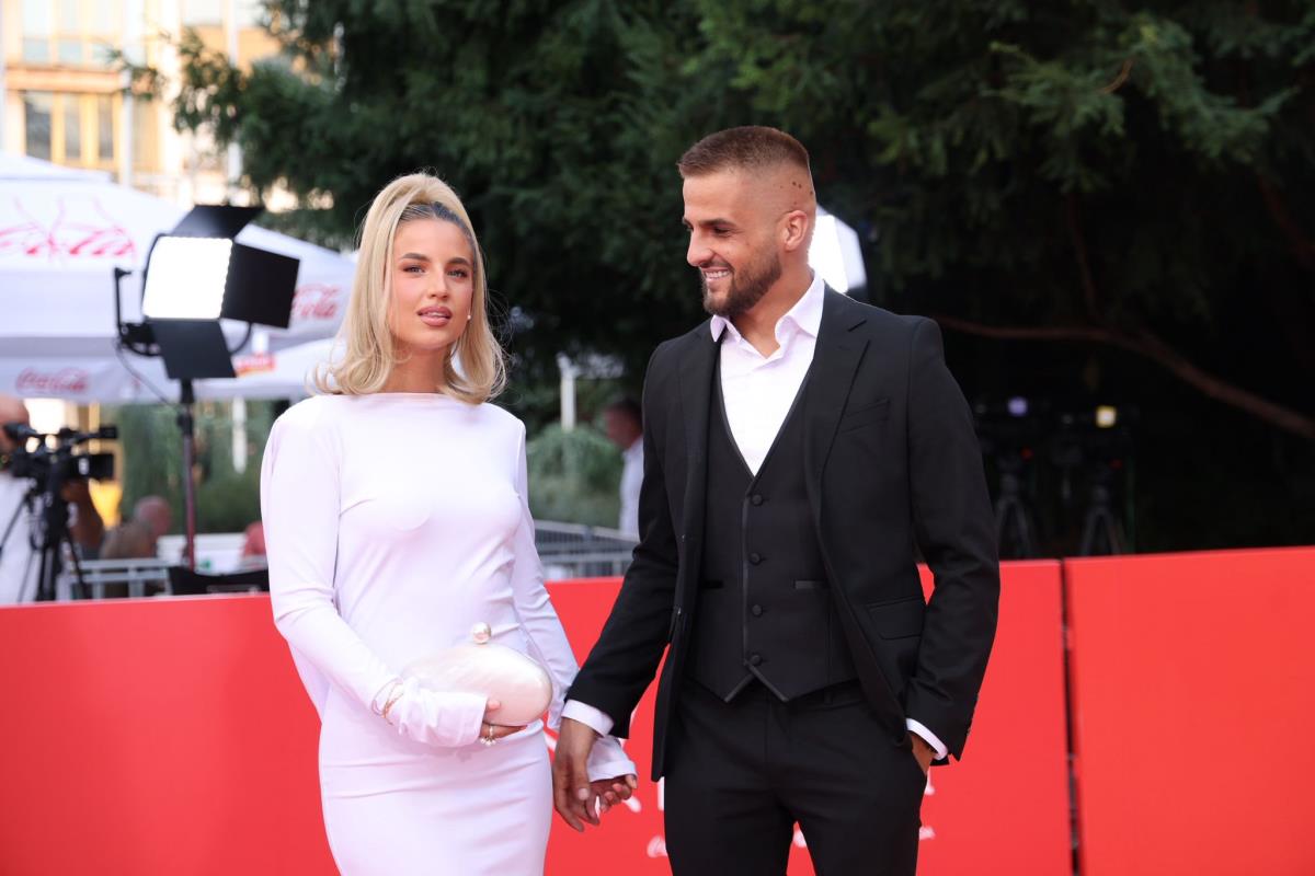 Emir Lapsus s devojkom