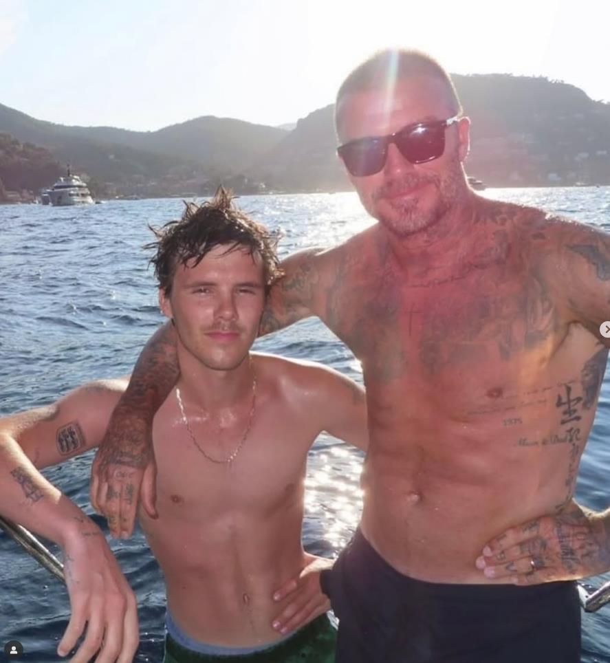 Kruz uživa sa ocem Dejvidom na jahti