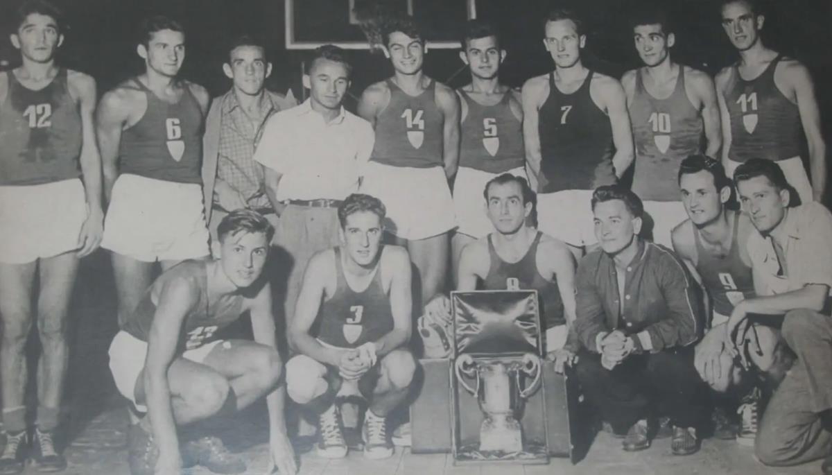 Nebojša Popović i košarkaši Crvene zvezde