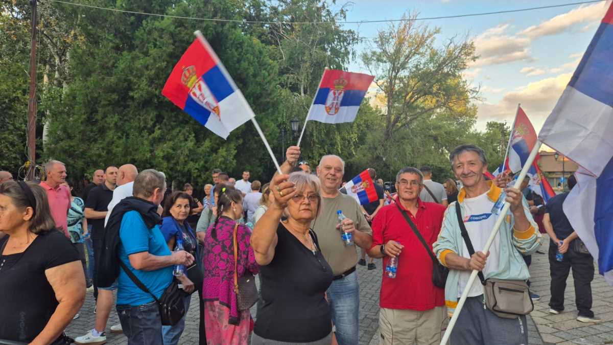 WhatsApp Image 2025-08-23 at 19.21.04 (1).jpeg